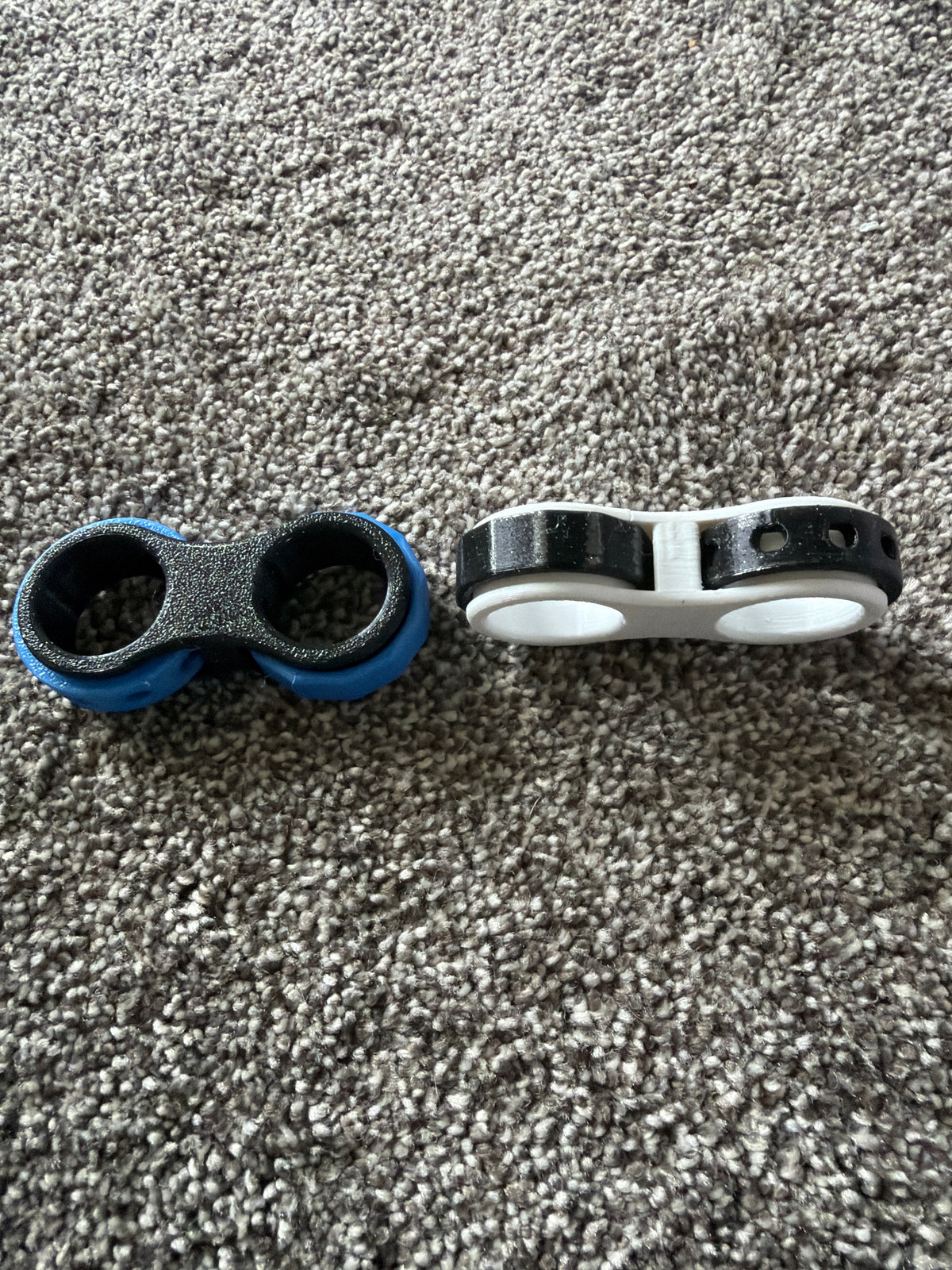 Set of two fidget spinners