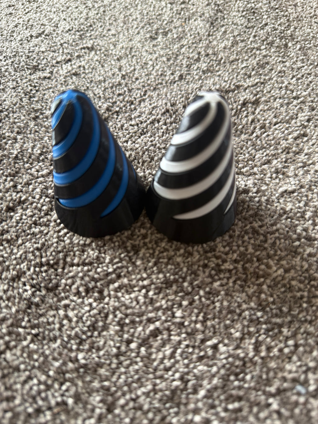 Set of two fidget toys